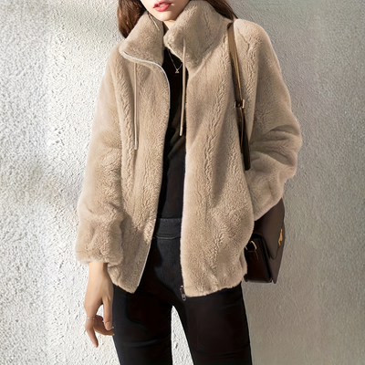 Mira – Kurze Plüschjacke