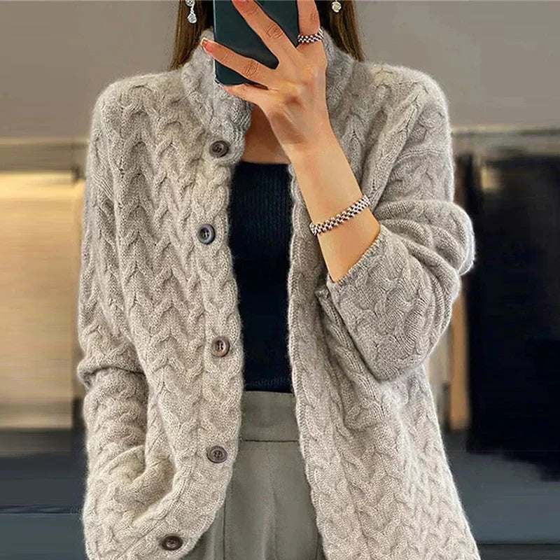Naomi – Grobe Strickcardigan