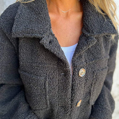 Thyra – Teddyjacke mit Knöpfen